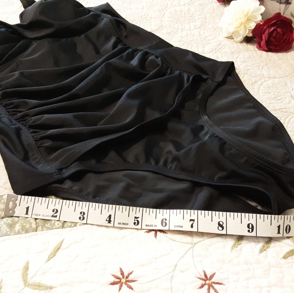 NEW/W/TAGS Mycoco Tummy Control ONEPIECE BLACK SWIMSUIT SIZE 6 - Picture 7 of 16
